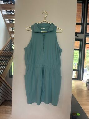 Women's Sleeveless Skort  in Teal